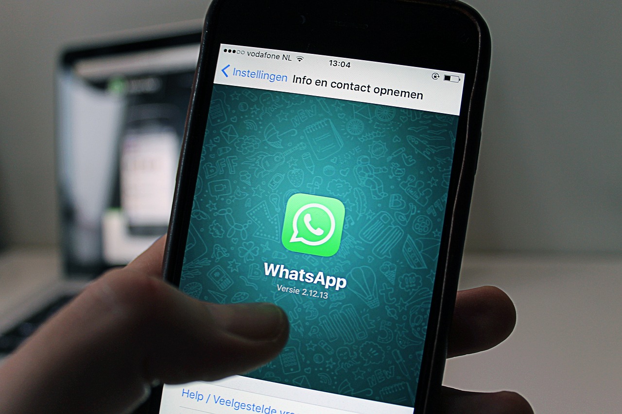 Istruzioni per disattivare Meta AI su WhatsApp in un articolo informativo.